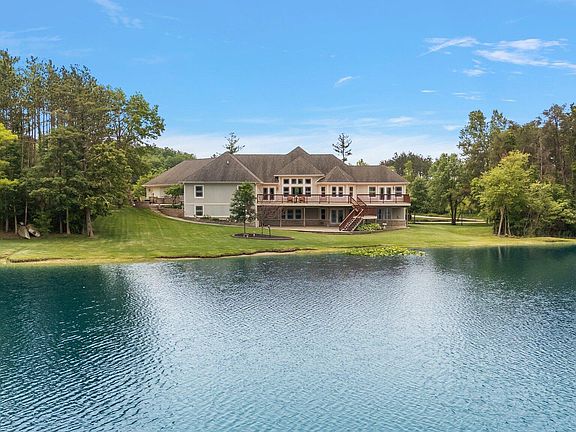 5th image of 77 Liberty Lakes Dr