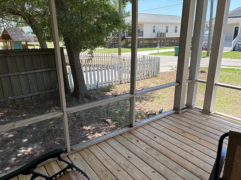 4214 Central St — Photo 23