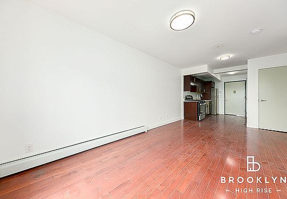 5th image of 2120 Daly Ave #5F