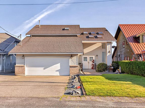 3rd image of 20346 Wharf St