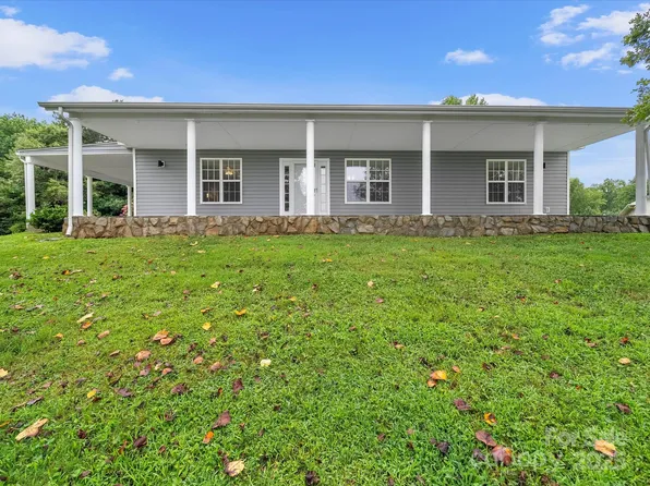 1585 Nathanial St, Newton, NC 28658