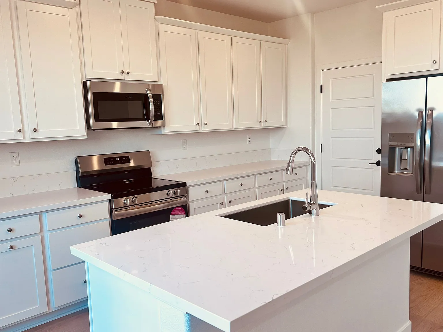 5430 Lake Mary Dr — Photo 3