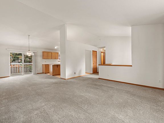4th image of 2106 N 155th St