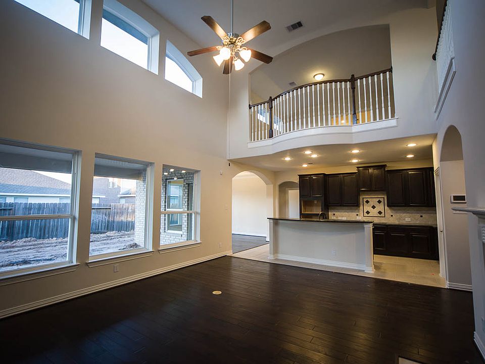 1st image of 25214 Saber Oaks Dr
