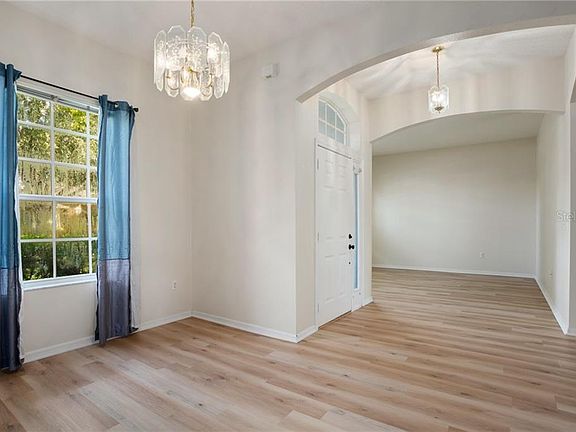 4th image of 717 Tigris Ln