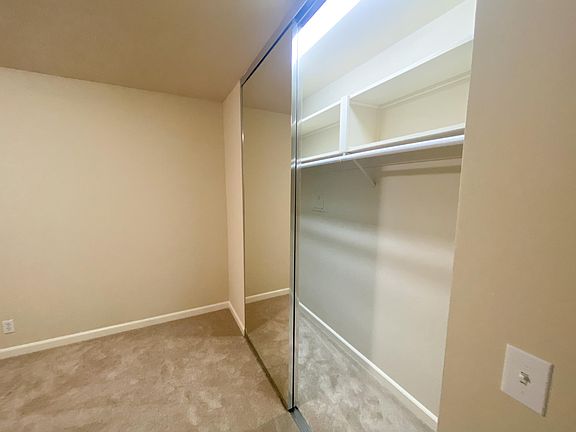5th image of 1410 Hudson St #7