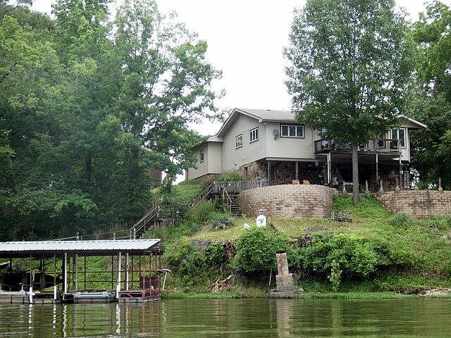 1st image of 484 Arrowhead Circle