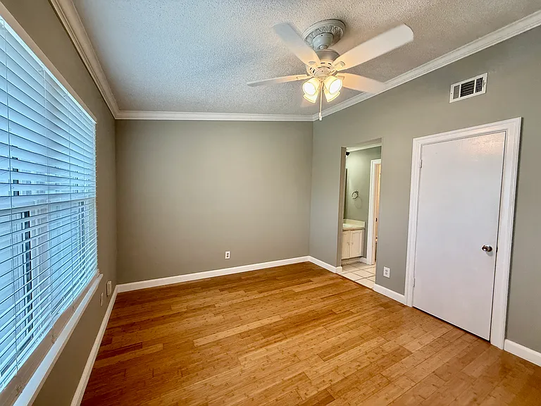 200 Pensacola Beach Rd — Photo 11