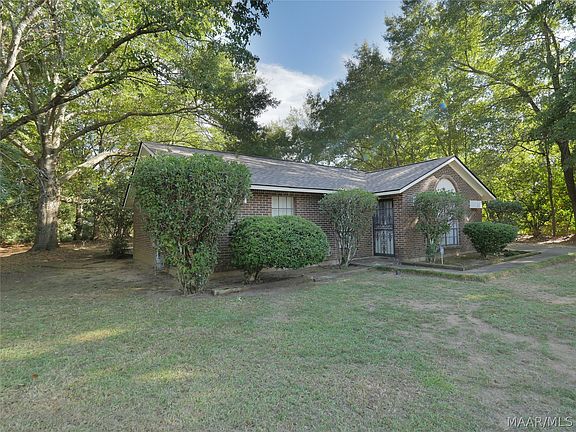 3rd image of 504 Ferndale Ct