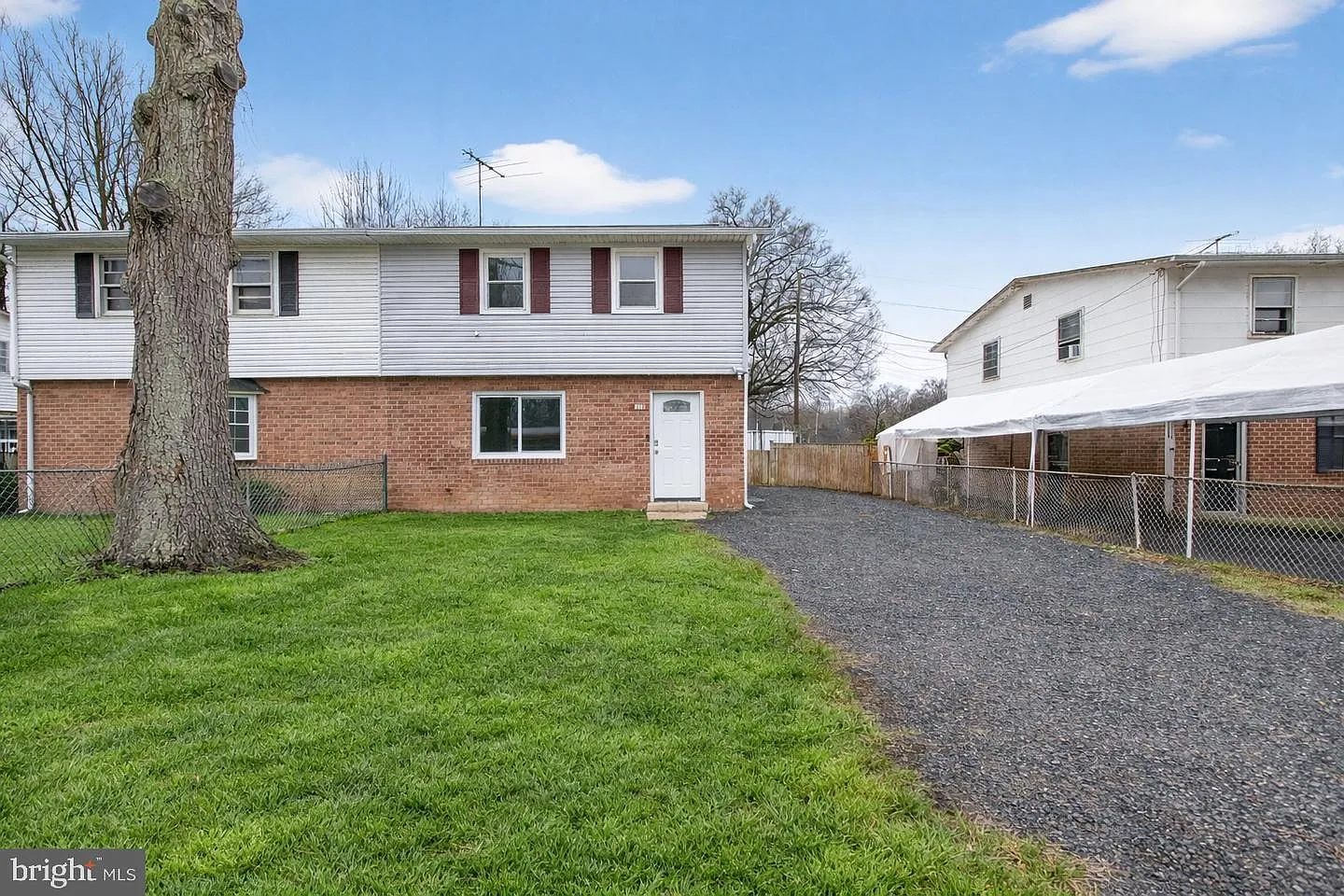 118 Woodland Dr photo 1