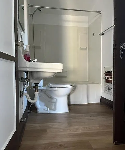 1216 W 31st St #B — Photo 9