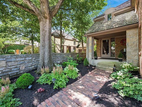 3rd image of 8475 Gullane Ct