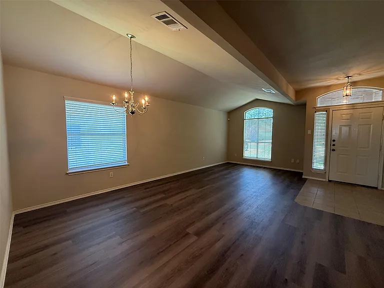2520 Butler Way — Photo 4