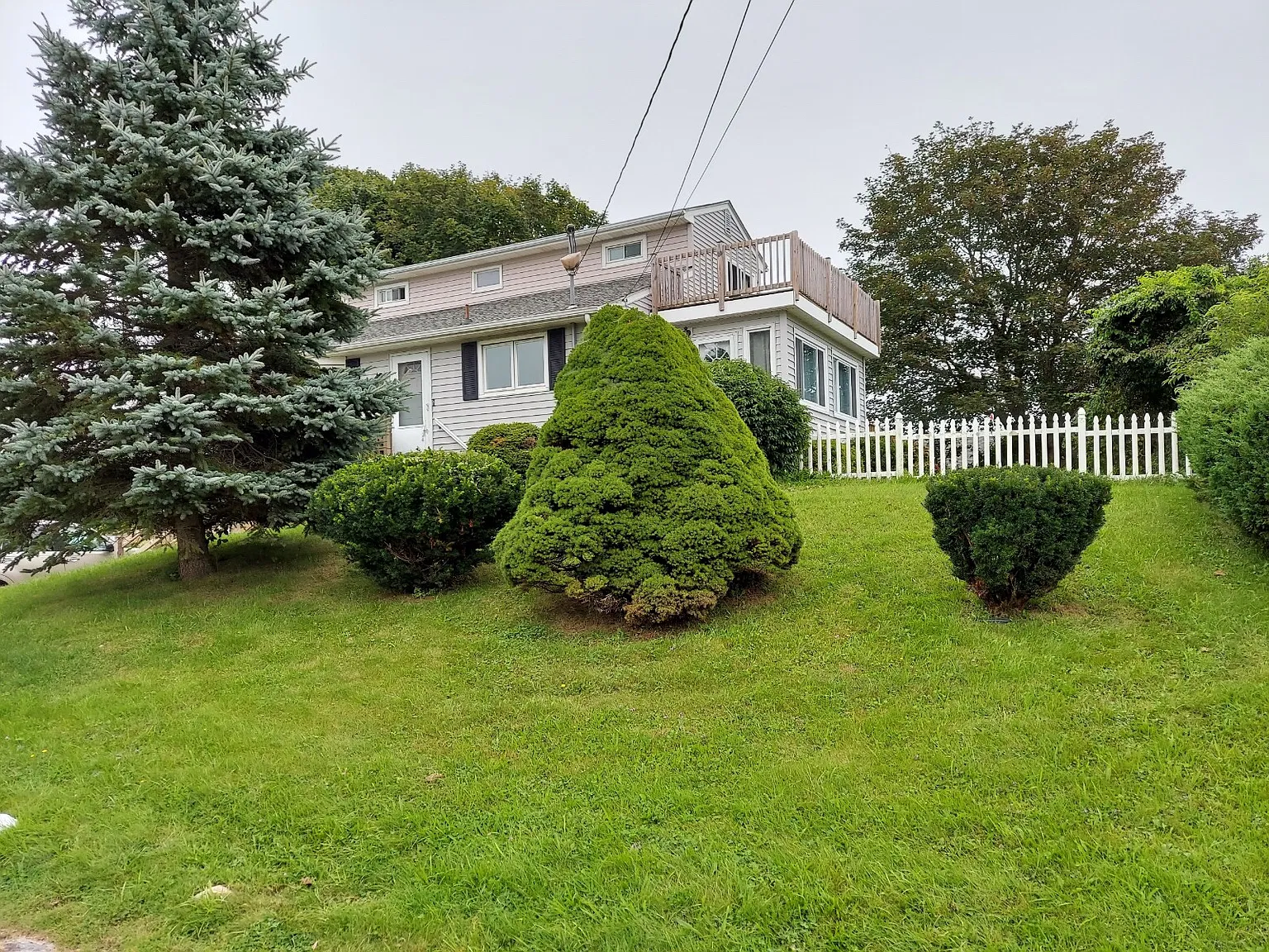 20 Spruce Ave — Photo 1