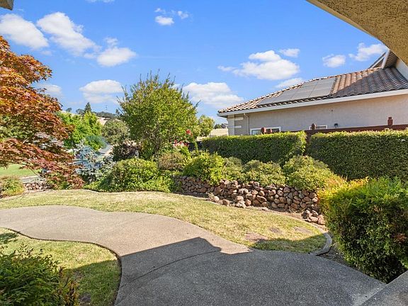 4th image of 2552 Cotswold Hill Dr