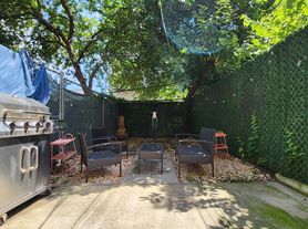 736 Leonard St, Brooklyn, NY