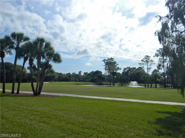 798 Eagle Creek Dr #M-576, Naples, FL 34113