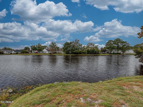 3rd image of 3011 Remington Dr