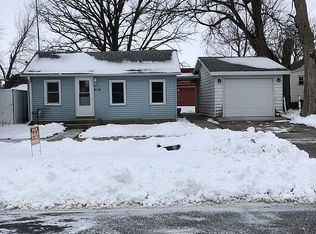 309 2nd St SW, State Center, IA 50247
