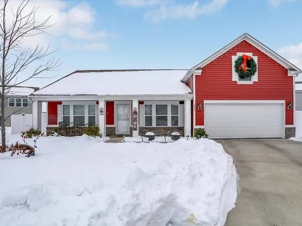 2061 Beacon Ct, Columbus, IN 47201