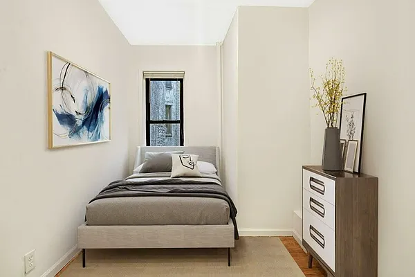 Rented by Compass | media 7