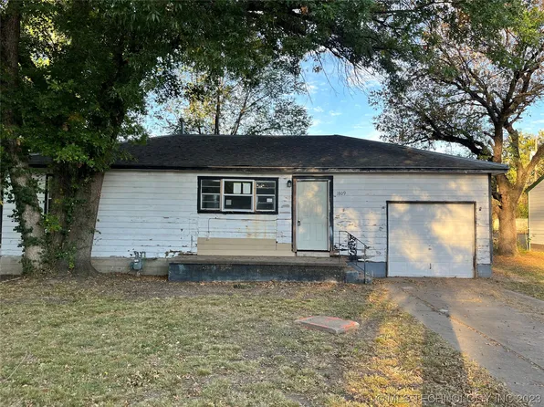 1809 S Hickory Ave, Bartlesville, OK 74003