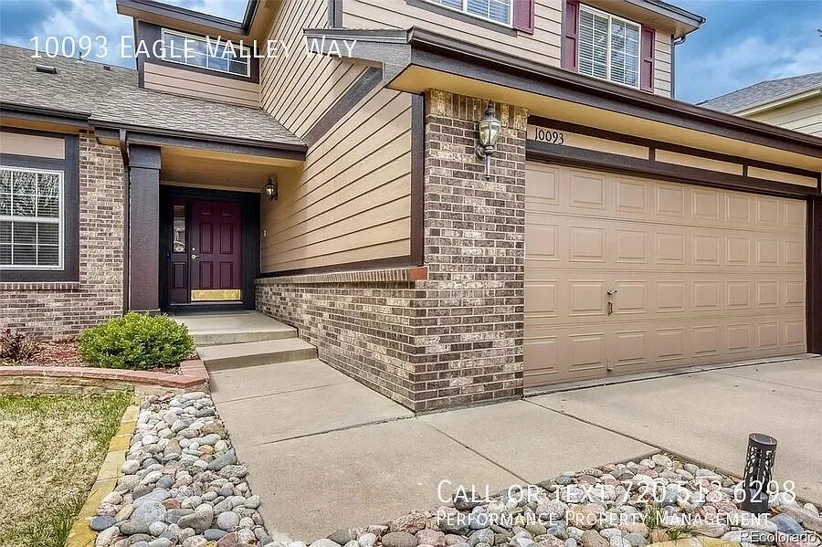 Stunning 3-Bedroom, 3 Bathroom house in Highlands Ranch with Mountain Views — Photo 2