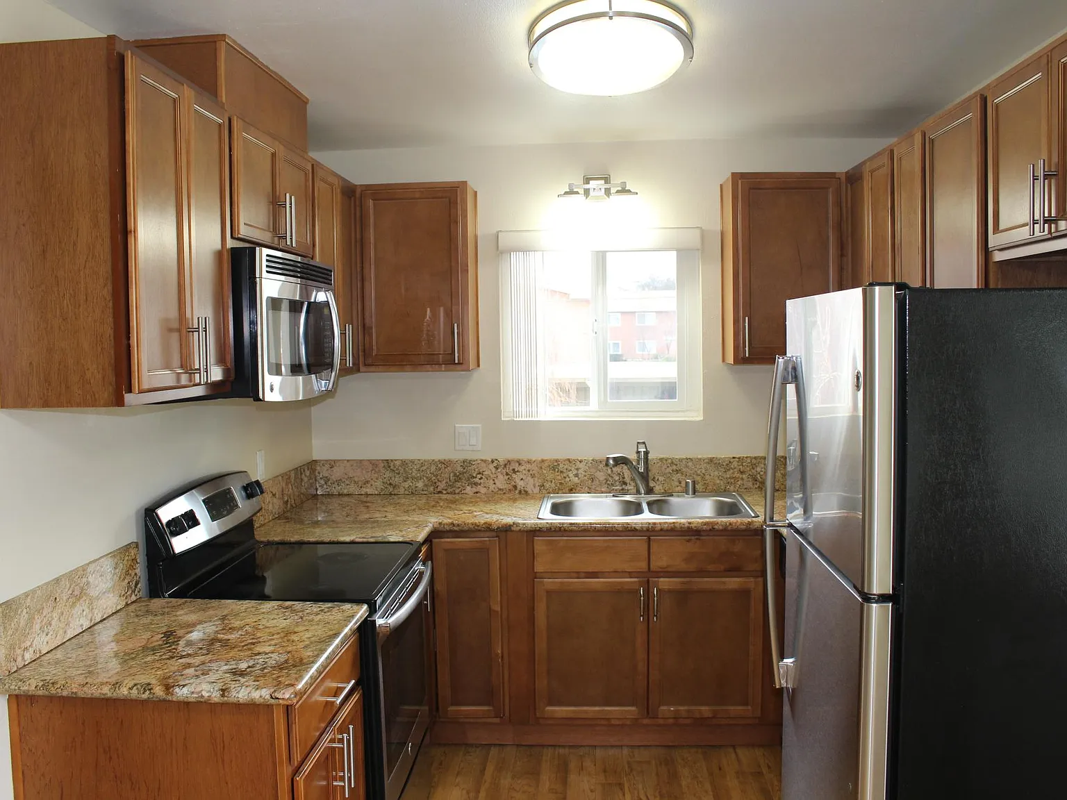 Magnolia Place Apartments — Photo 4