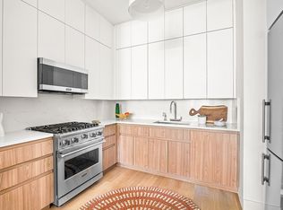 18 8th Ave #C, Brooklyn, NY 11217