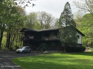 108 Willow Ln, Cresco, PA 18326