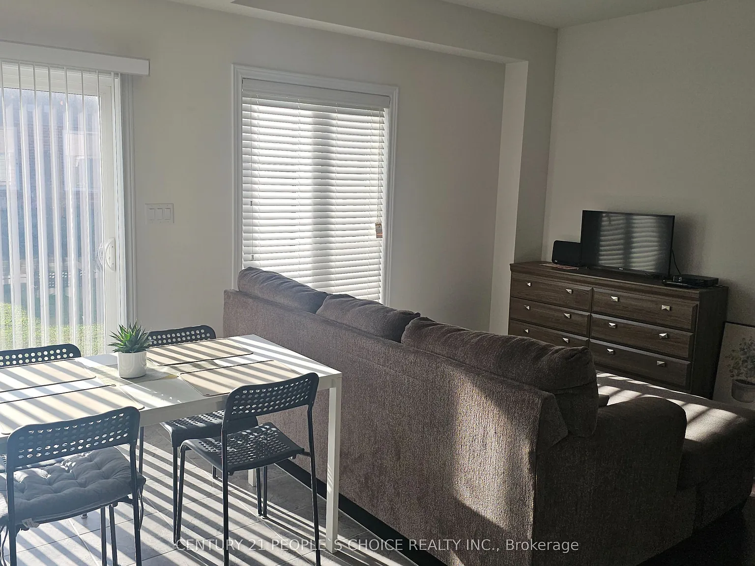 3 bed, $3,000 — Photo 3