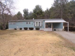 14 Willow Cir, Brimfield, MA 01010