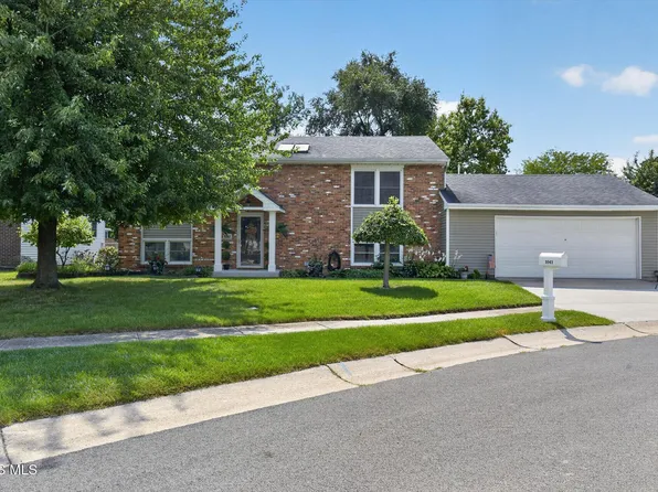 1041 E Elm Tree Rd, Rossford, OH 43460