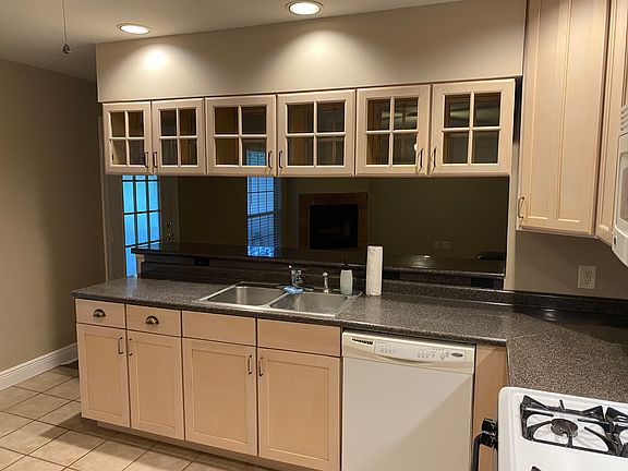 3rd image of 362 Napoleon Ave
