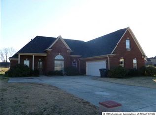 3033 Eagle Rock Dr, Horn Lake, MS 38637