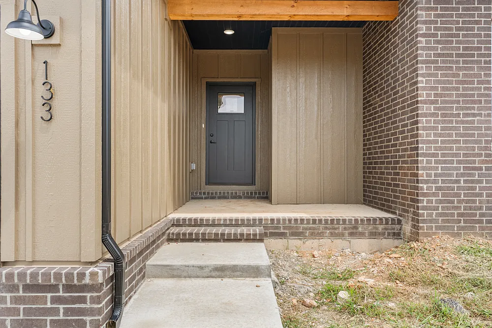 3 bed, 1600 sqft, $2,200 — Photo 3