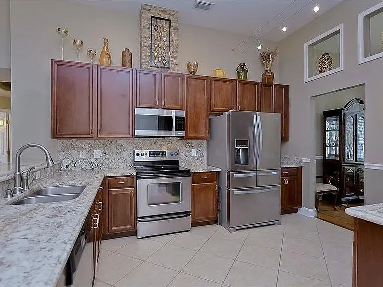 2007 Highview Fall Pl — Photo 8