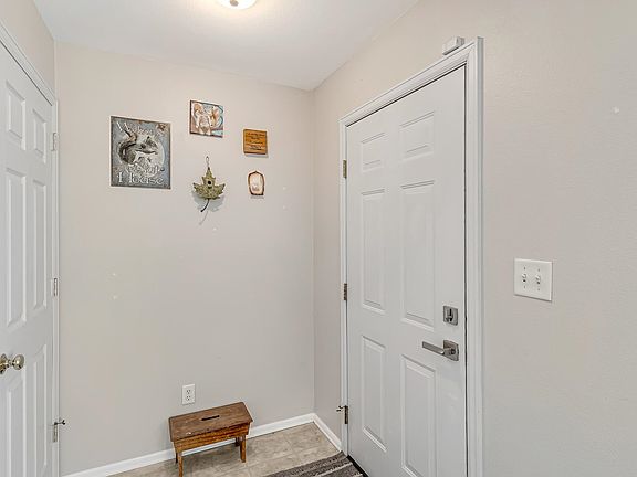 3rd image of 3078 Canyon Land Dr
