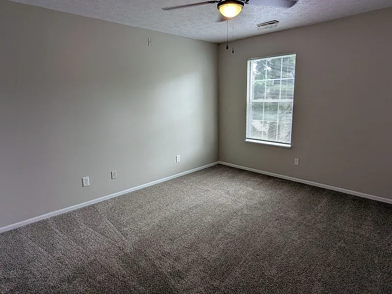 871 Kerns Dr NE — Photo 15