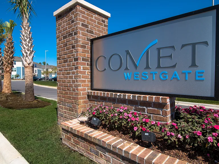 Comet Westgate — Photo 41