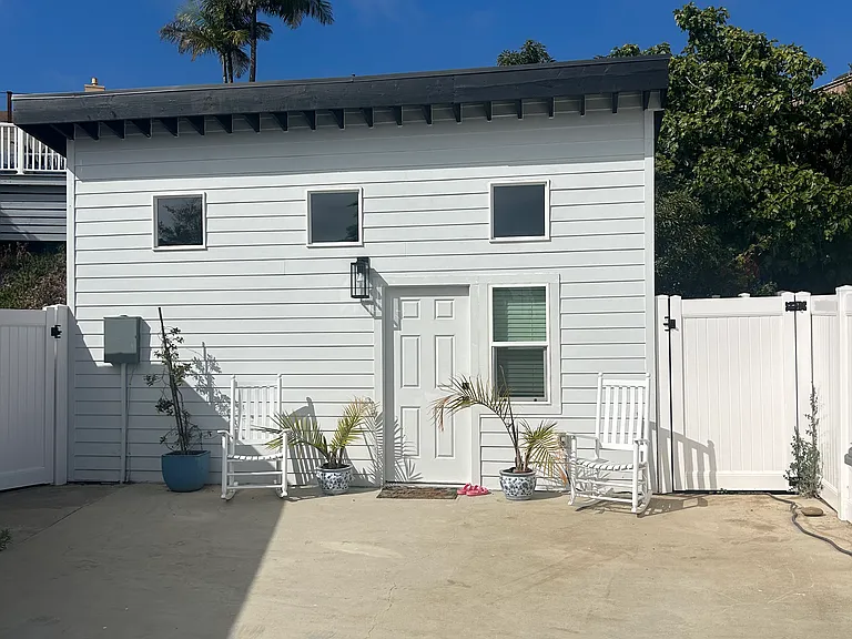 5117 Foothill Blvd — Photo 1