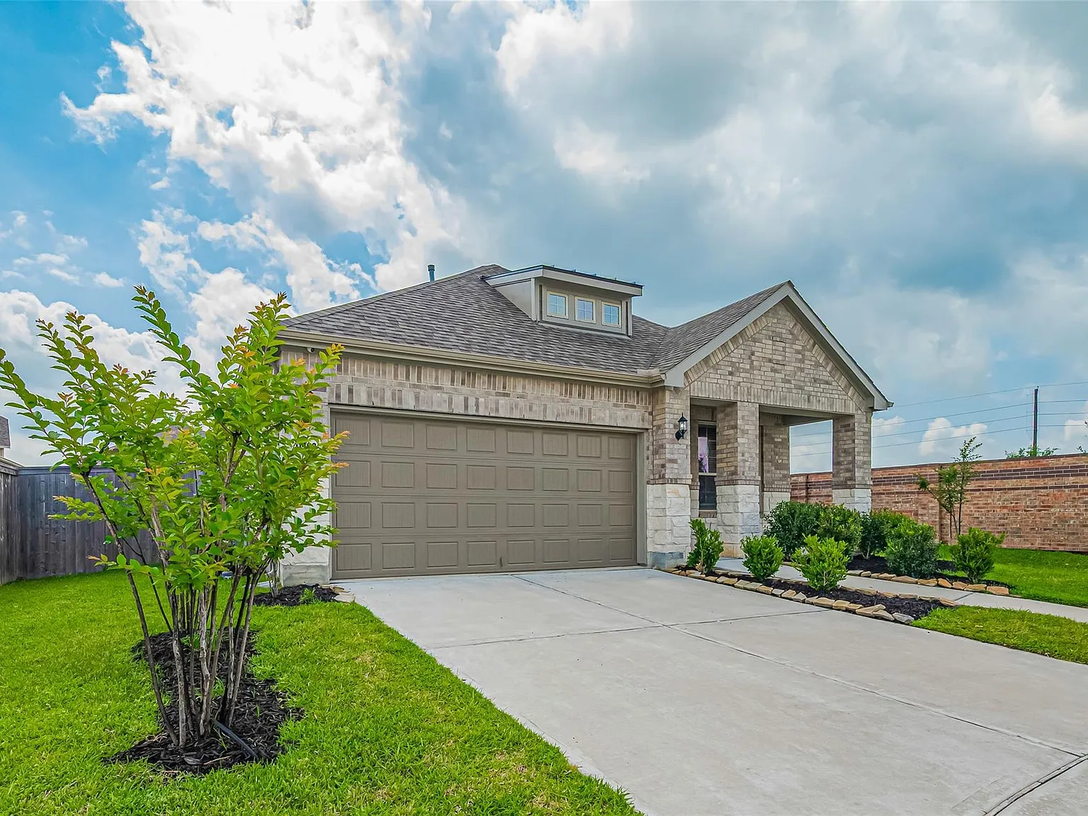 3 bed, 2.0 bath, 1796 sqft, $2,750 — Photo 4