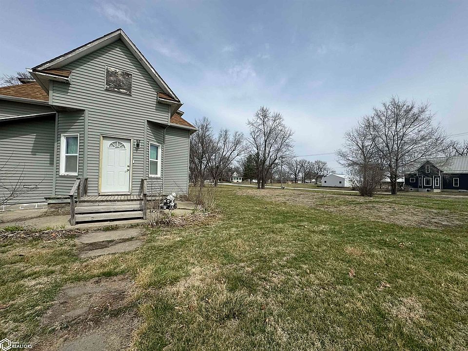 2nd image of 213 E Main St