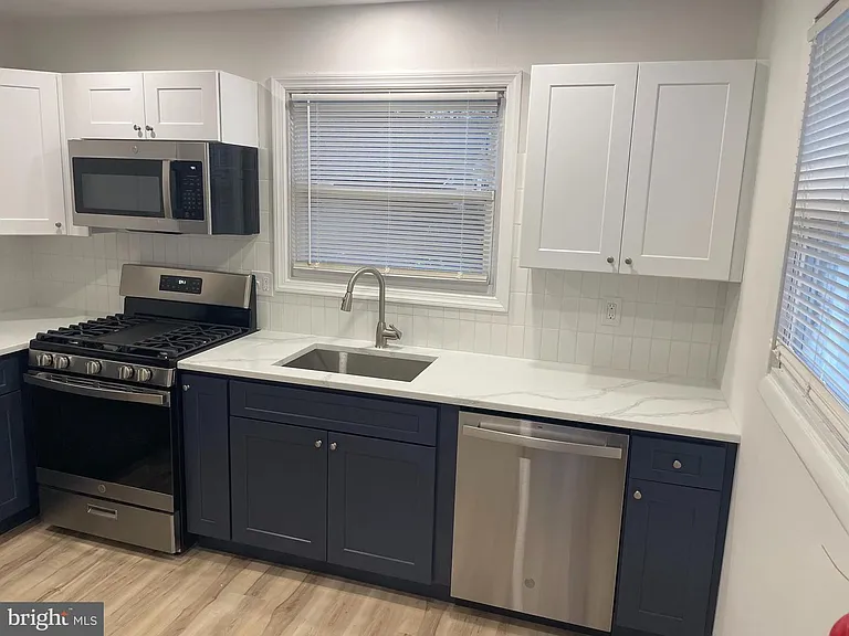 105 Breslin Ave — Photo 4