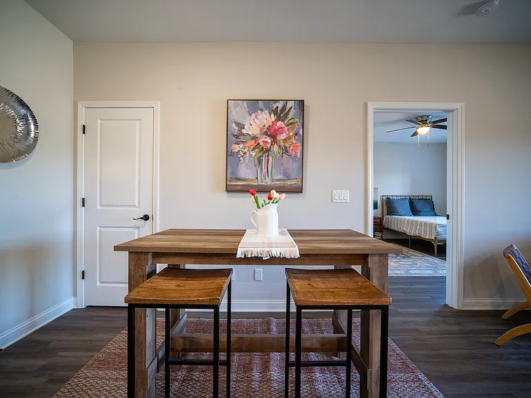 Plum Ridge Apartments — Photo 8