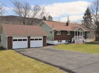 2425 Glenwood Rd, Vestal, NY 13850