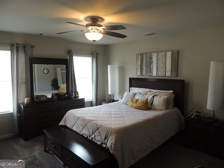 325 McGiboney Ln — Photo 17