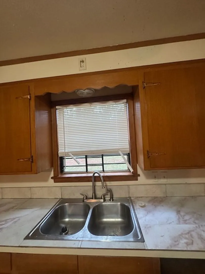 Charming 3-Bedroom Home — Photo 4