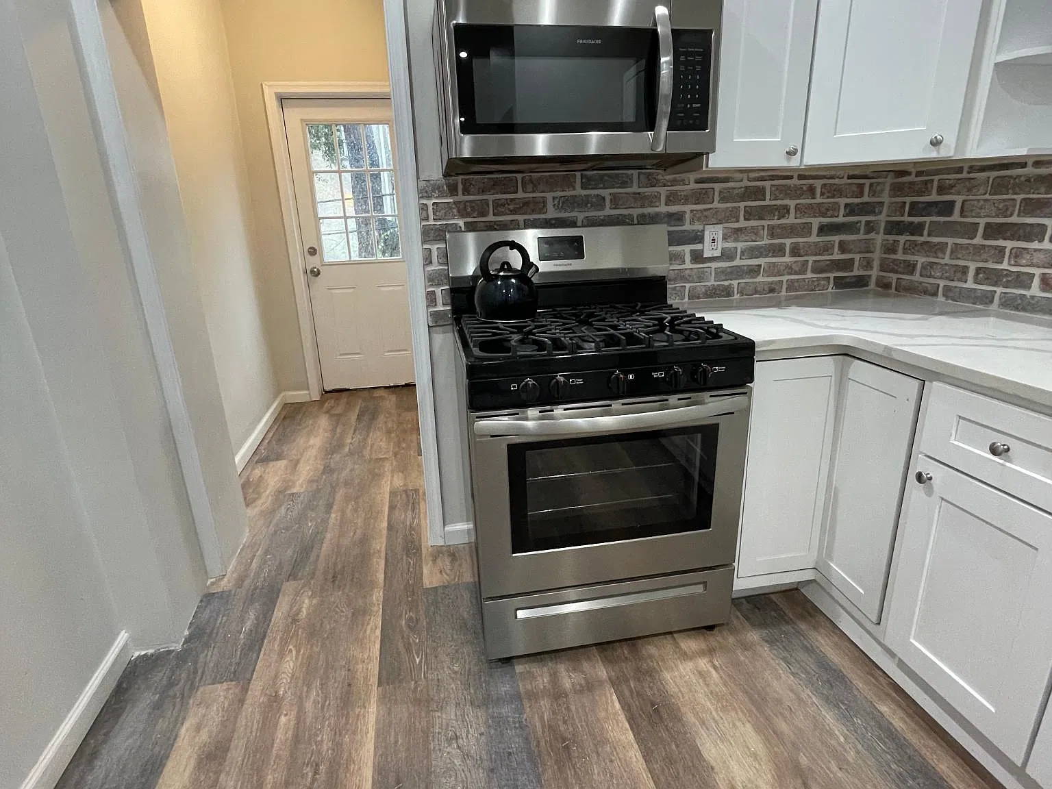 3823 Mount Vernon St — Photo 4