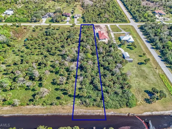 Wilson Blvd, Naples, FL 34120